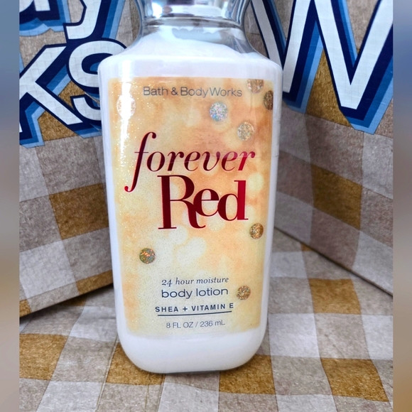 Forever Red Bath & Body - Picture 4 of 6